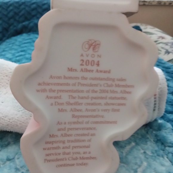 Mrs Albee figurine - Picture 2 of 2